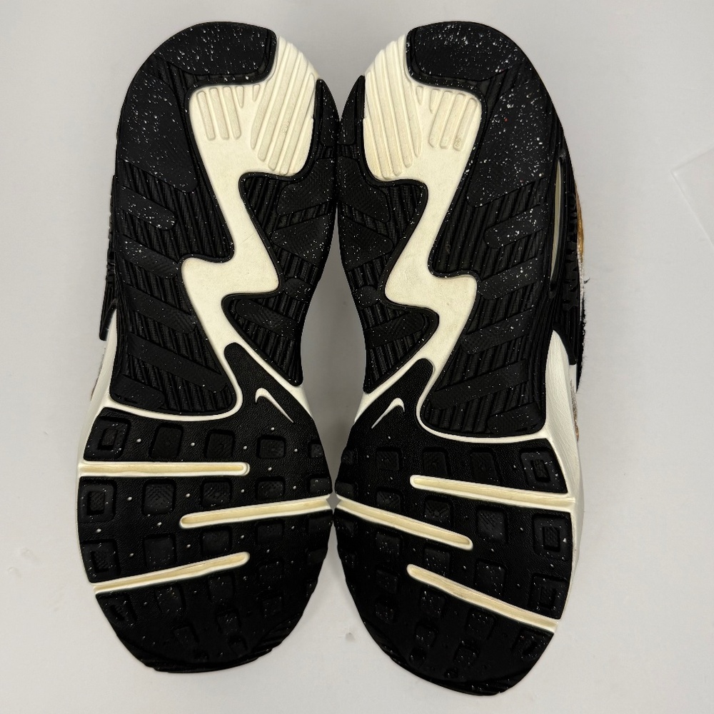 Nike Air Max Excee Women's US 7.5 White, Phantom Metallic Gold, Black DZ2619-001 - Picture 7 of 8